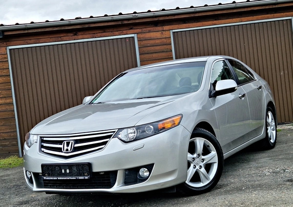 Honda Accord cena 35900 przebieg: 191000, rok produkcji 2009 z Września małe 781